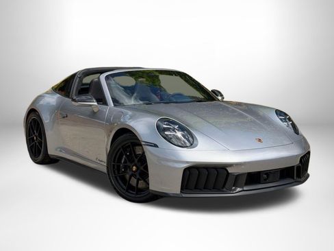 Used 2026 Porsche 911 Targa 4 GTS AWD/4WD image 3