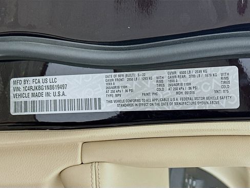 Used 2022 Jeep Grand Cherokee L Limited w/ Luxury Tech Group II image 32