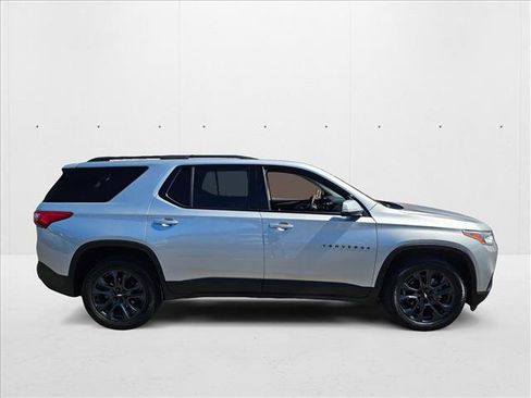 Used 2021 Chevrolet Traverse RS image 4