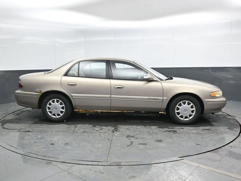 Used 2000 Buick Century Custom w/ Premium Opt Pkg image 4