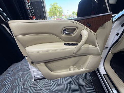 Used 2019 INFINITI QX80 Luxe w/ Proassist Package RWD image 13