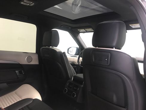 Used 2023 Land Rover Discovery S R-Dynamic image 25