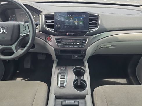 Used 2021 Honda Pilot EX image 11