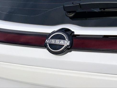 Used 2025 Nissan Kicks Play S image 27