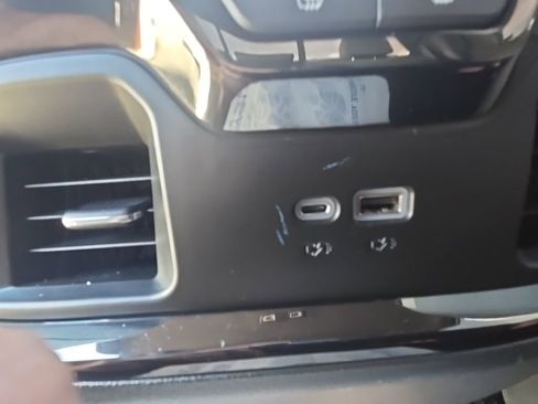 Used 2023 Chevrolet Silverado 1500 ZR2 w/ Technology Package image 39