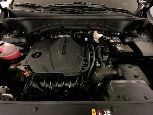 Used 2024 Kia Sorento S image 10