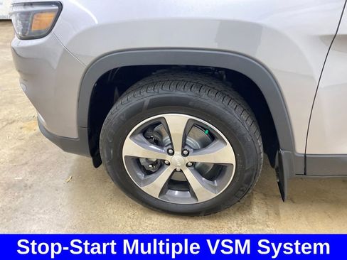 Used 2020 Jeep Cherokee Limited AWD/4WD image 17