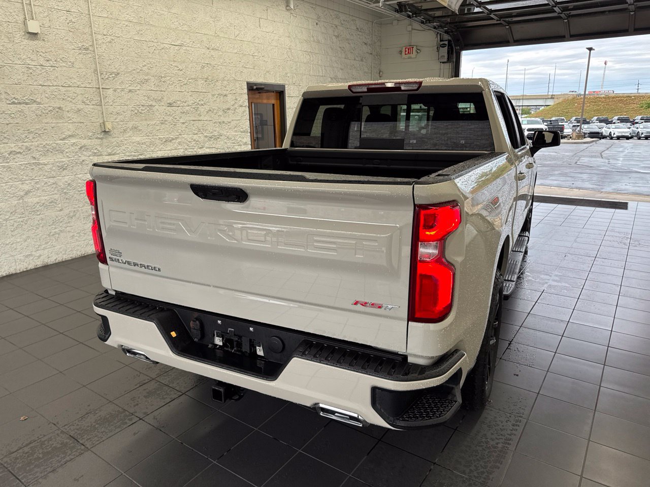 Used 2026 Chevrolet Silverado 1500 RST w/ Convenience Package II AWD/4WD image 7