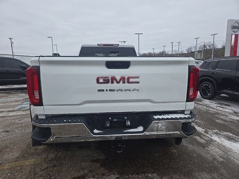 Used 2020 GMC Sierra 3500 4x4 Crew Cab w/ Gooseneck/5TH Wheel Package image 6