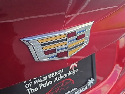 Used 2020 Cadillac XT4 Luxury FWD image 11