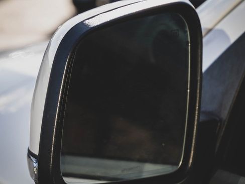 Used 2018 Dodge Durango GT image 27