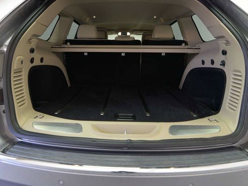 Used 2017 Jeep Grand Cherokee Limited image 10