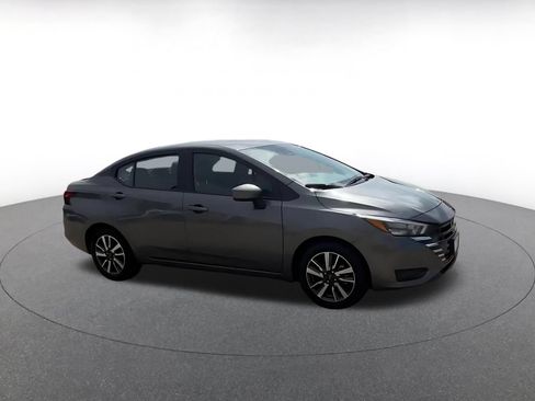 Used 2025 Nissan Versa SV FWD image 2