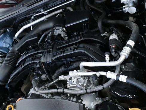 Used 2023 Subaru Crosstrek 2.5i Limited image 8