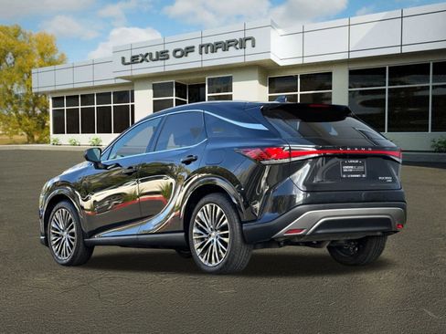 Certified 2024 Lexus RX 350 w/ Luxury Package image 3