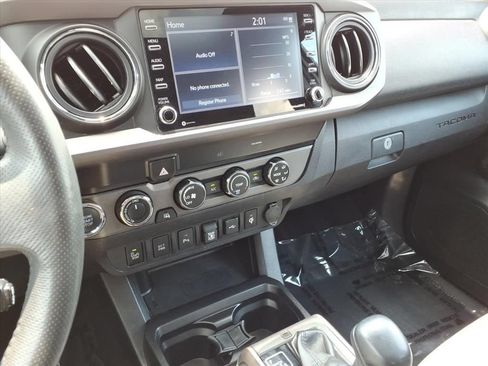 Used 2020 Toyota Tacoma TRD Off-Road w/ Technology Package AWD/4WD image 26