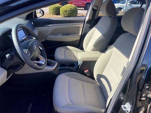 Used 2020 Hyundai Elantra SEL w/ Cargo Package (C1) image 9