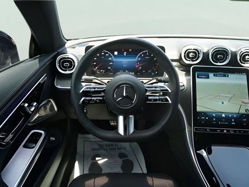 Used 2024 Mercedes-Benz CLE 300 4MATIC Coupe image 18