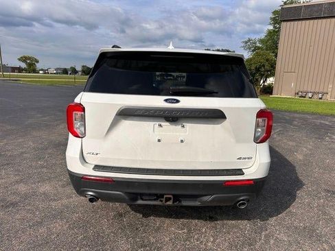 Used 2022 Ford Explorer XLT w/ Equipment Group 202A AWD/4WD image 5