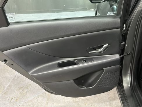Used 2024 Hyundai Elantra SEL FWD image 20