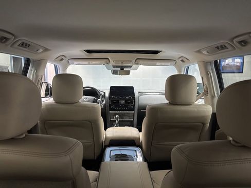 Used 2024 Nissan Armada Platinum w/ Captain's Chairs Package image 27
