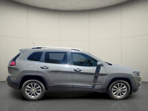 Used 2021 Jeep Cherokee Latitude Lux w/ Comfort/Convenience Group FWD image 8