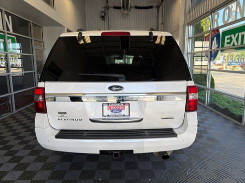 Used 2017 Ford Expedition Platinum AWD/4WD image 5