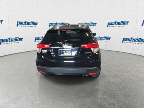 Used 2022 Honda HR-V EX image 10