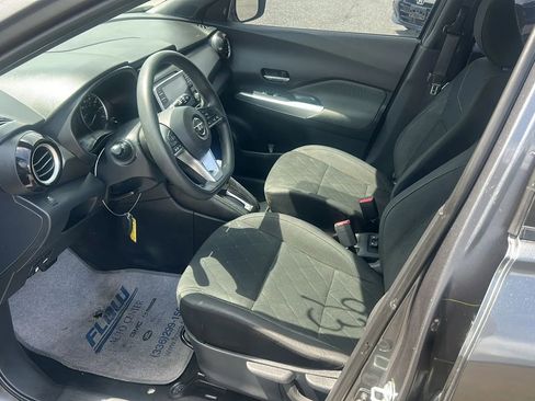 Used 2019 Nissan Kicks SV FWD image 10
