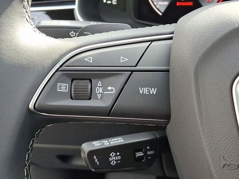 Used 2025 Audi Q8 Premium Plus AWD/4WD image 22