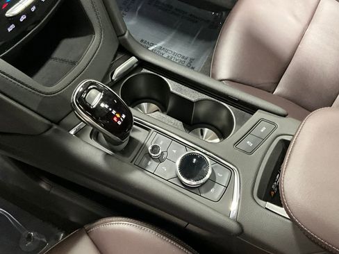 Used 2024 Cadillac XT6 Premium Luxury w/ Technology Package image 17