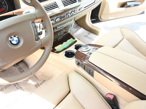 Used 2006 BMW 750Li RWD image 21