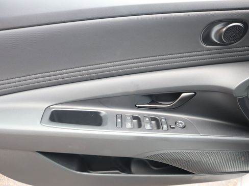 New 2025 Hyundai Elantra SEL FWD image 20