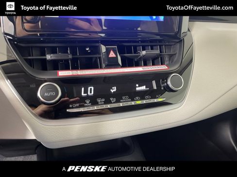 Used 2026 Toyota Corolla LE FWD image 29