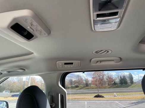 New 2026 Kia Carnival SX w/ SX Dark Edition Package image 26