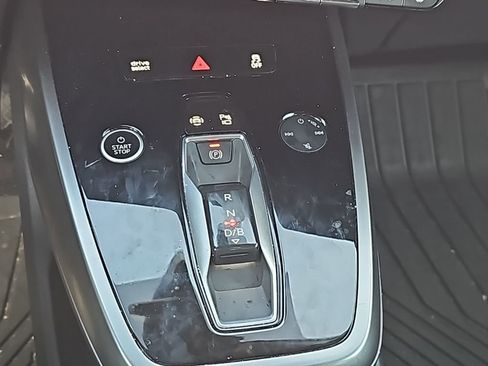 Used 2023 Audi Q4 e-tron Premium Plus w/ Premium Plus image 6