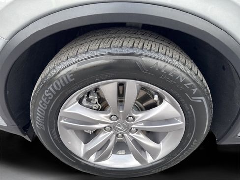 Used 2023 Acura MDX FWD image 24