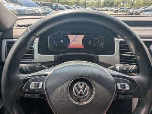 Used 2019 Volkswagen Atlas SEL R-Line FWD image 16