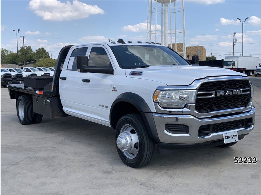Used 2022 RAM 5500 Tradesman w/ Chrome Appearance Group RWD image 3