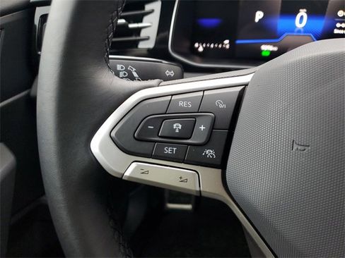 Certified 2025 Volkswagen Jetta Sport image 26