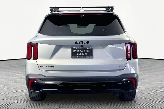Certified 2026 Kia Sorento SX Prestige AWD/4WD image 5