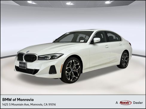 Used 2026 BMW 330i Sedan w/ Premium Package RWD image 1