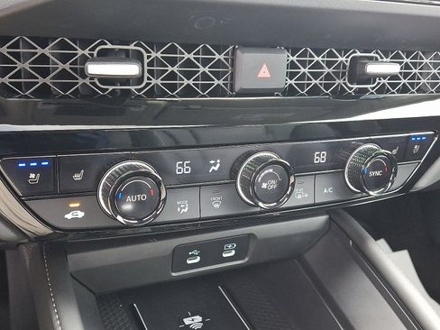 Used 2025 Honda Accord Touring image 16