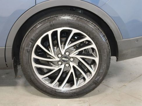 Used 2019 Lincoln Nautilus Reserve FWD image 19