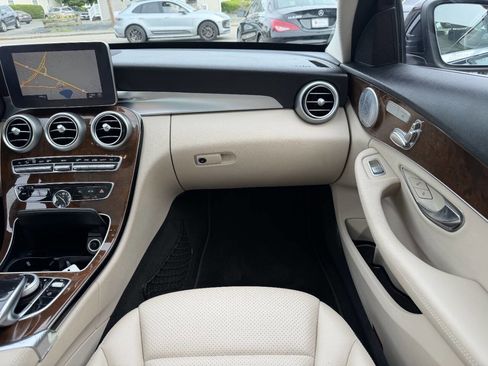 Used 2016 Mercedes-Benz C 300 4MATIC Sedan image 26