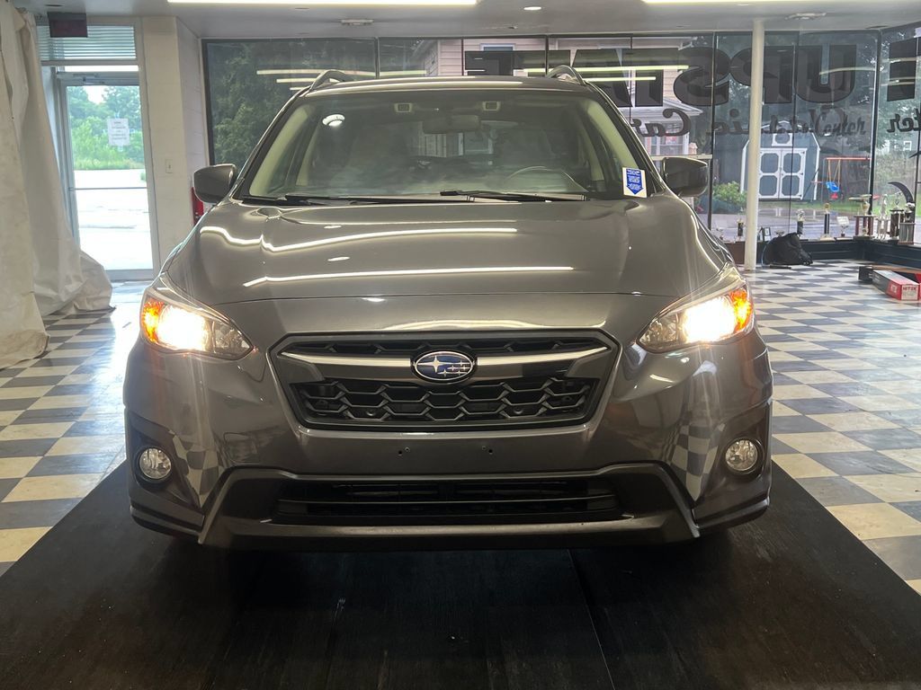 Used 2020 Subaru Crosstrek 2.0i Premium AWD/4WD image 2