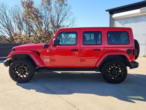 Used 2021 Jeep Wrangler Unlimited Sahara w/ Cold Weather Group image 2