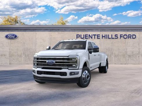 New 2026 Ford F450 Platinum w/ Platinum Plus Package AWD/4WD image 2