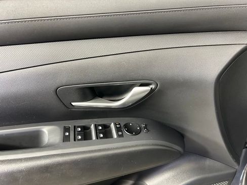 Used 2025 Hyundai Tucson SEL AWD/4WD image 24