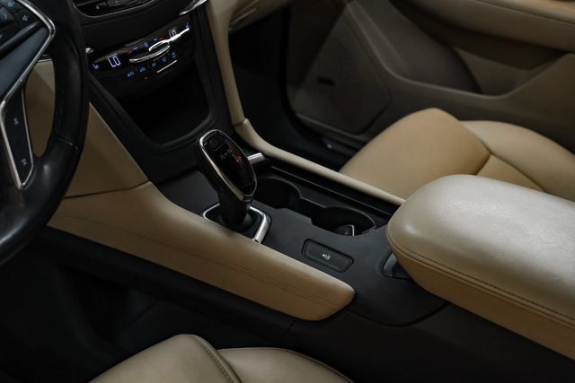 Used 2019 Cadillac XT5 Luxury FWD image 24